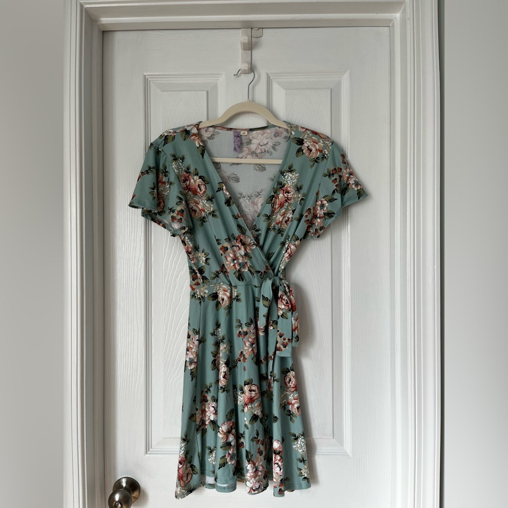 Alya Mint Floral Dress